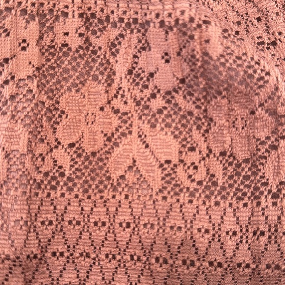 Willow root xs burnt orange flowy top - Picture 4 of 5